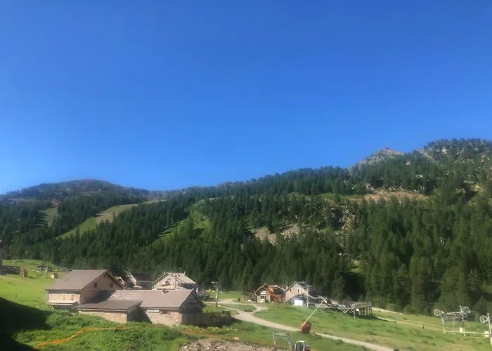 Chaleureux 3 Pieces 50M² Plein Sud Avec Grande Terrasse Au Pied Des Pistes A Isola 2000