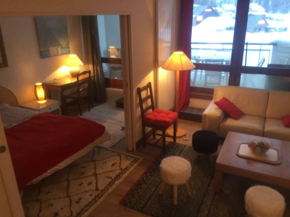 Chaleureux 3 Pieces 50m² Plein Sud Avec Grande Terrasse Au Pied Des Pistes A *